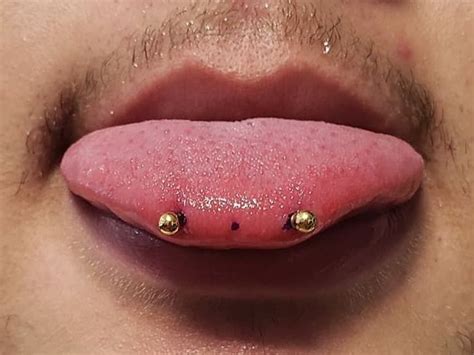 snake eyes piercing rejecting|Snake eye piercing : r/PiercingAdvice